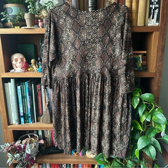Cotton Emporium Brown Snakeskin Oversized Babydoll Dress - Picture 10 of 12